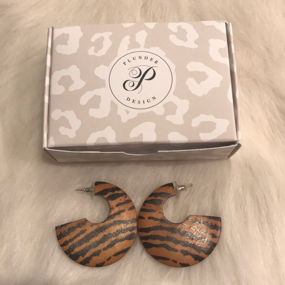 Tiger animal stripe wood earrings New in Box